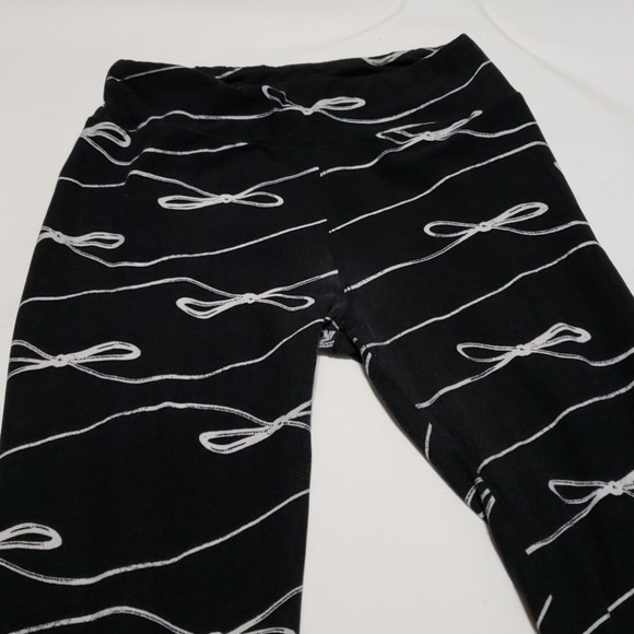 LLR Black and White Bow Leggings - Picture 5 of 5
